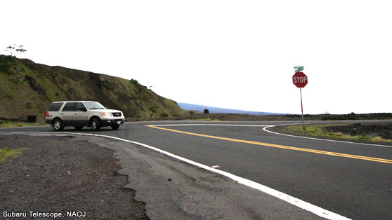 Right curve to the summit of Mauna Kea